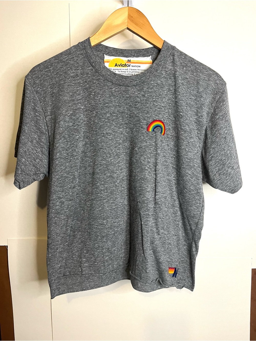 Aviator Nation Kids Size M Gray Tee with Rainbow Patch